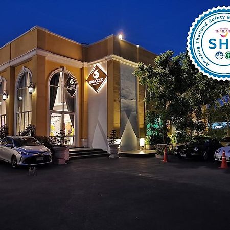 S Bangkok Hotel, Navamin Banguecoque Exterior foto