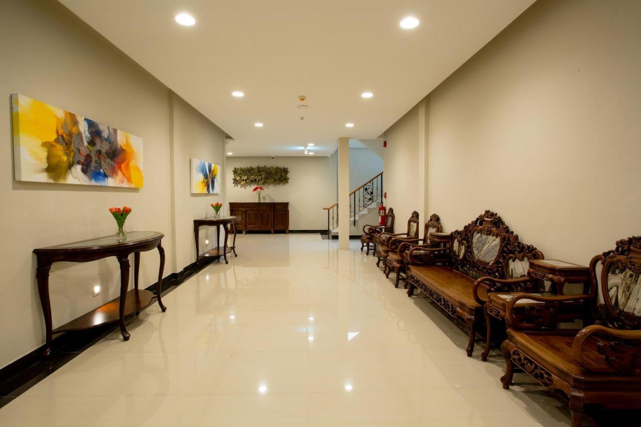 S Bangkok Hotel, Navamin Banguecoque Exterior foto