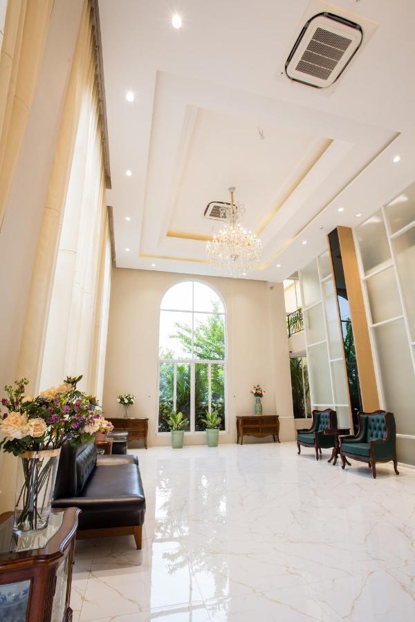 S Bangkok Hotel, Navamin Banguecoque Exterior foto